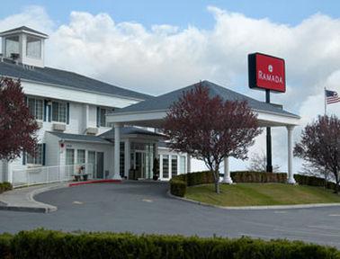 Ramada By Wyndham Moses Moses Lake